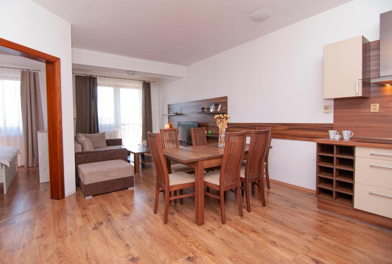 Apartmany Sileas 벨카 롬니차 외부 사진