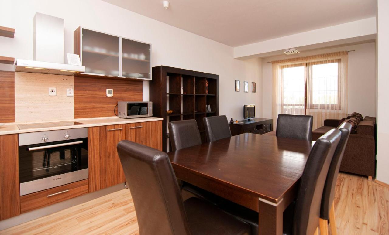 Apartmany Sileas 벨카 롬니차 외부 사진