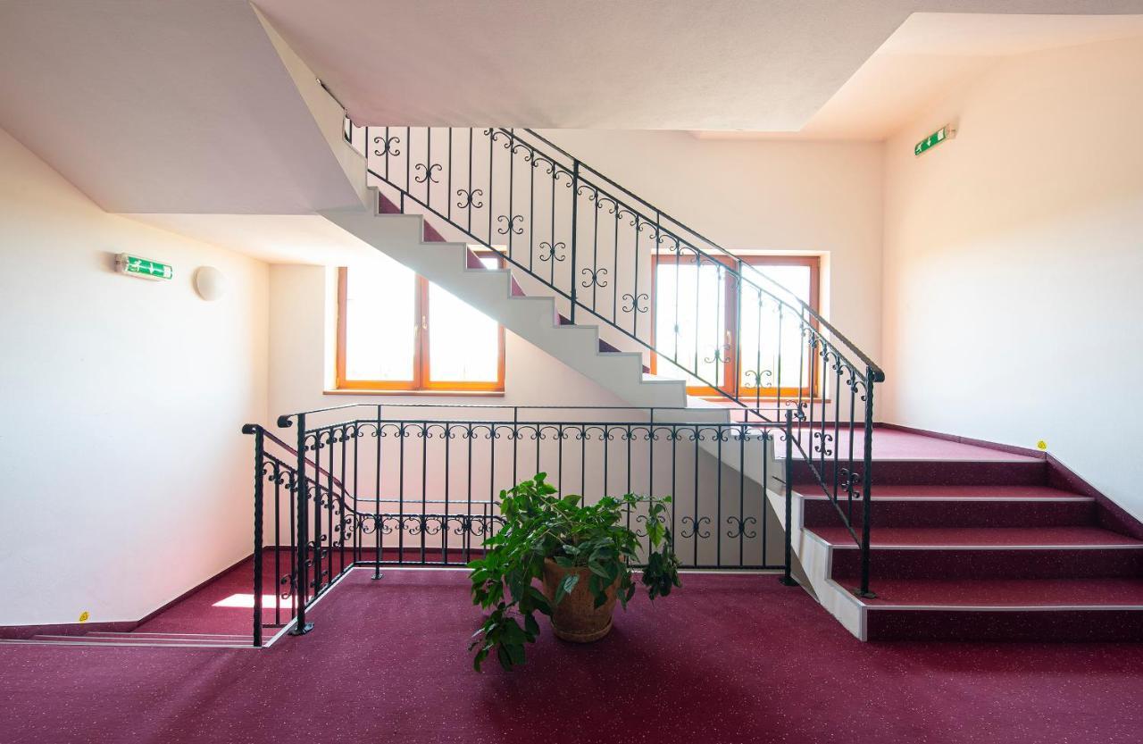 Apartmany Sileas 벨카 롬니차 외부 사진