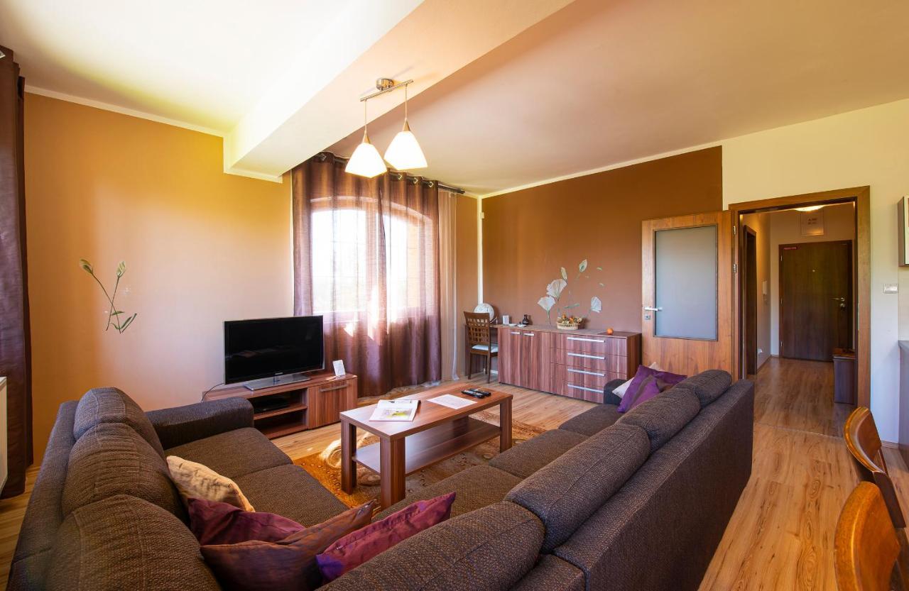 Apartmany Sileas 벨카 롬니차 외부 사진
